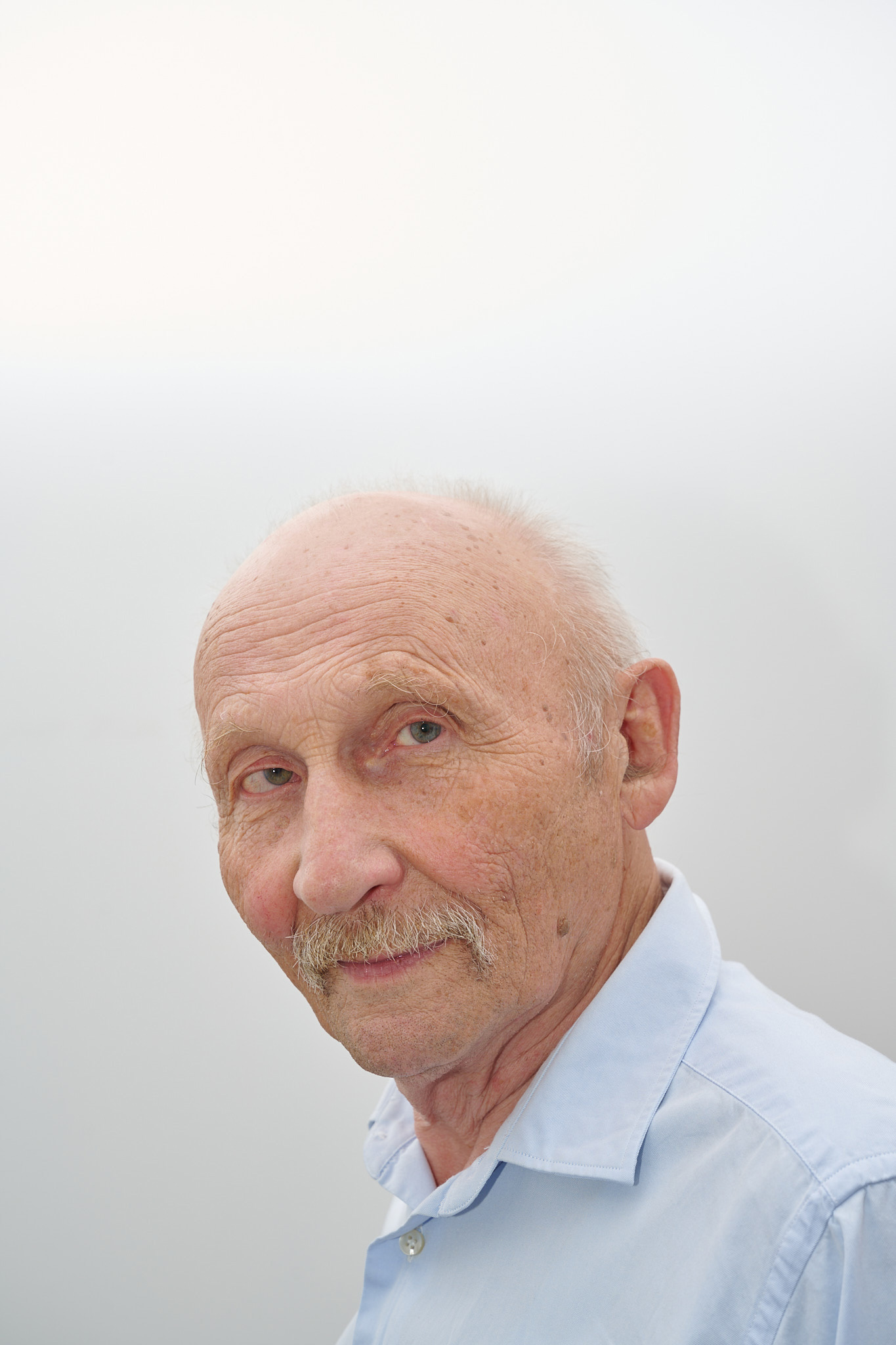 DON_7954